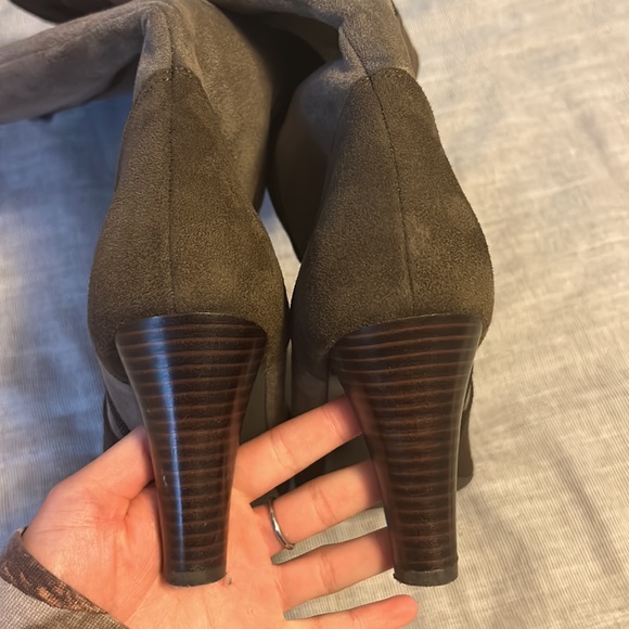 brown suede knee high boots - Picture 4 of 8